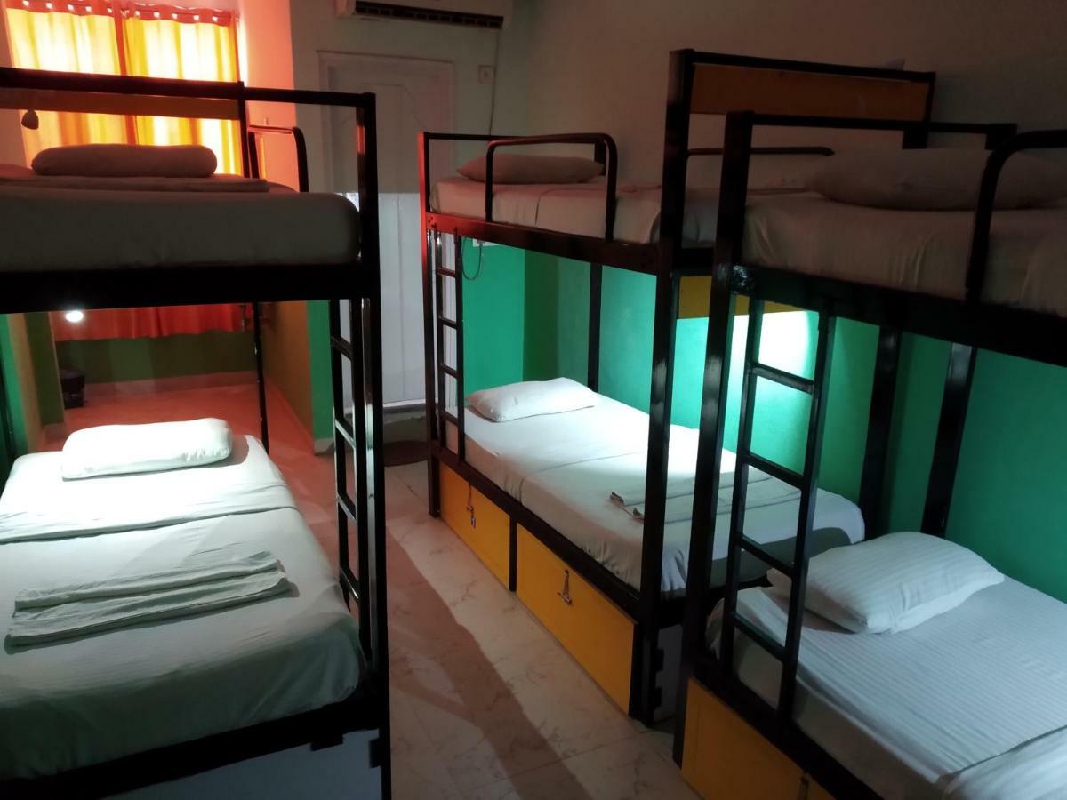 Bunk Hostel Delhi نيودلهي المظهر الخارجي الصورة